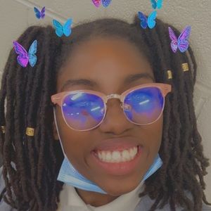 Meet your Posher, Briana